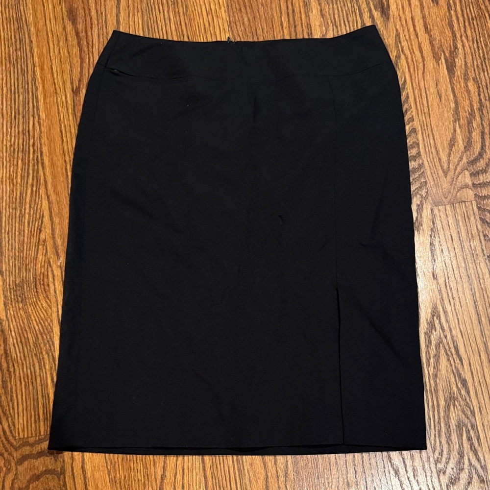 BCBGMaxAzria Classic Black Pencil Skirt